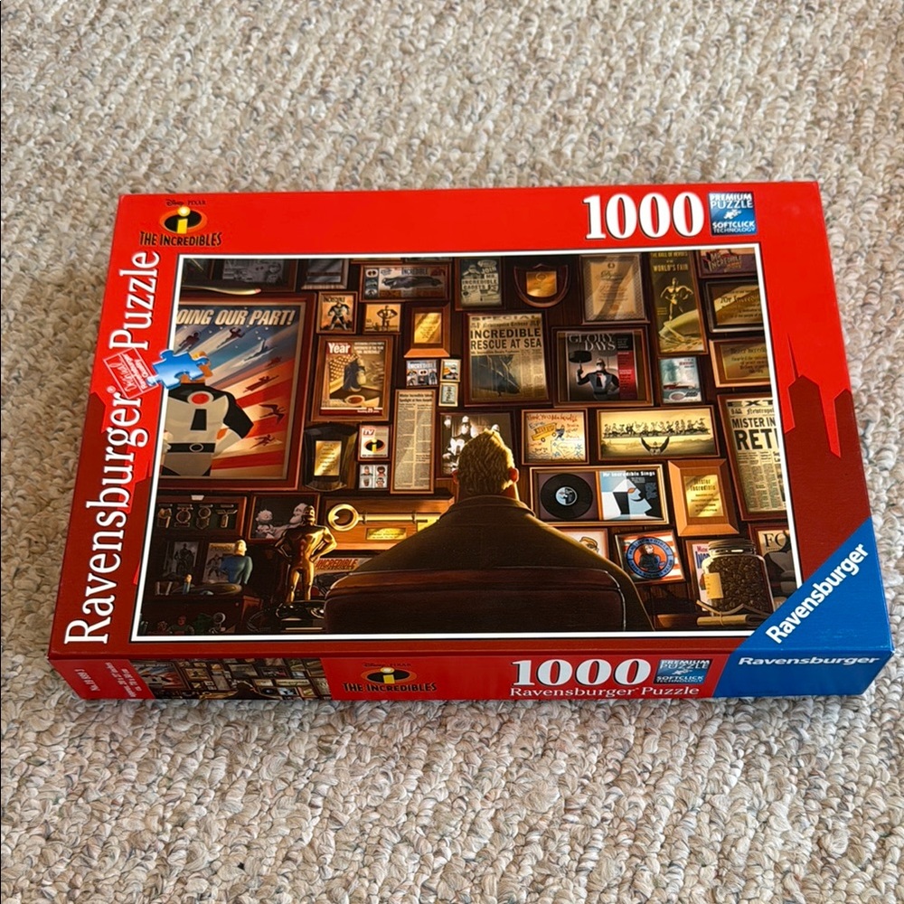 Ravensburger The Incredibles Puzzle - 1000 Pieces - Red